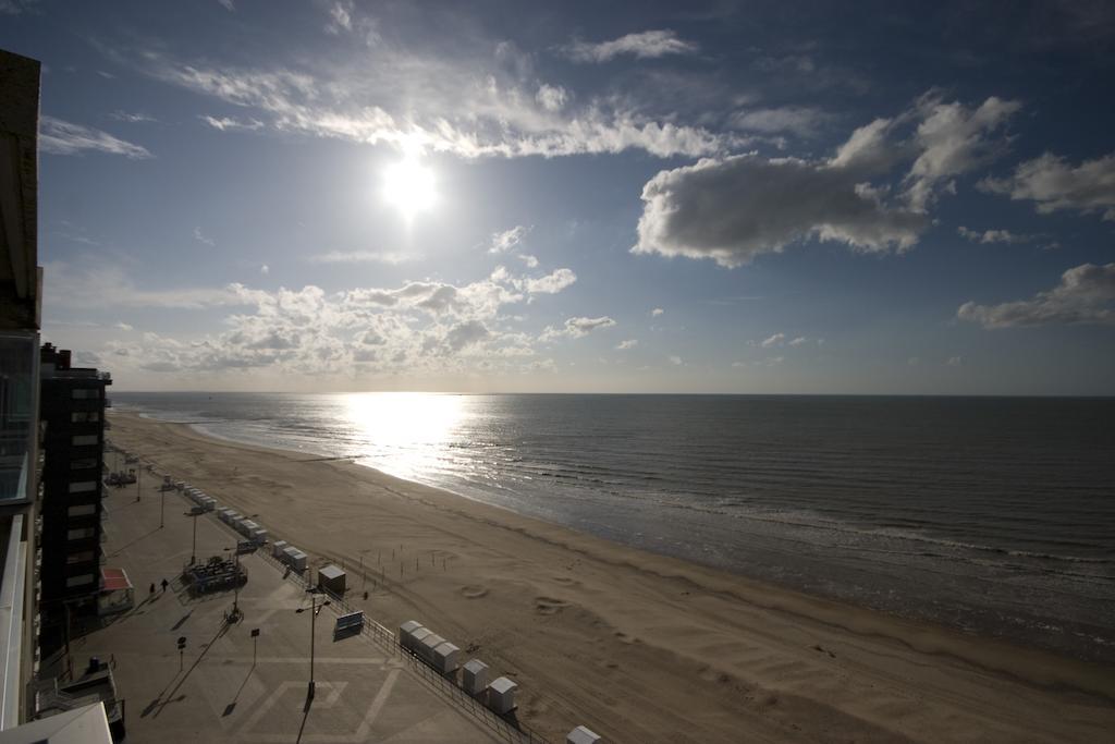 Hotel De Zeebries Middelkerke Room photo